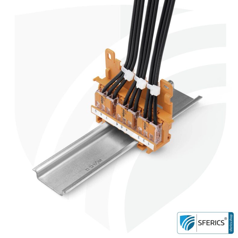WAGO compact splicing connector, series 221 | model 221-413 | for 3 solid, fine-stranded and stranded cables | alternative to classic connector blocks