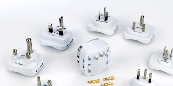 Worldwide adapter plug set